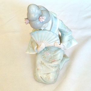 KPM Japanese Geisha Girl with Fan Porcel